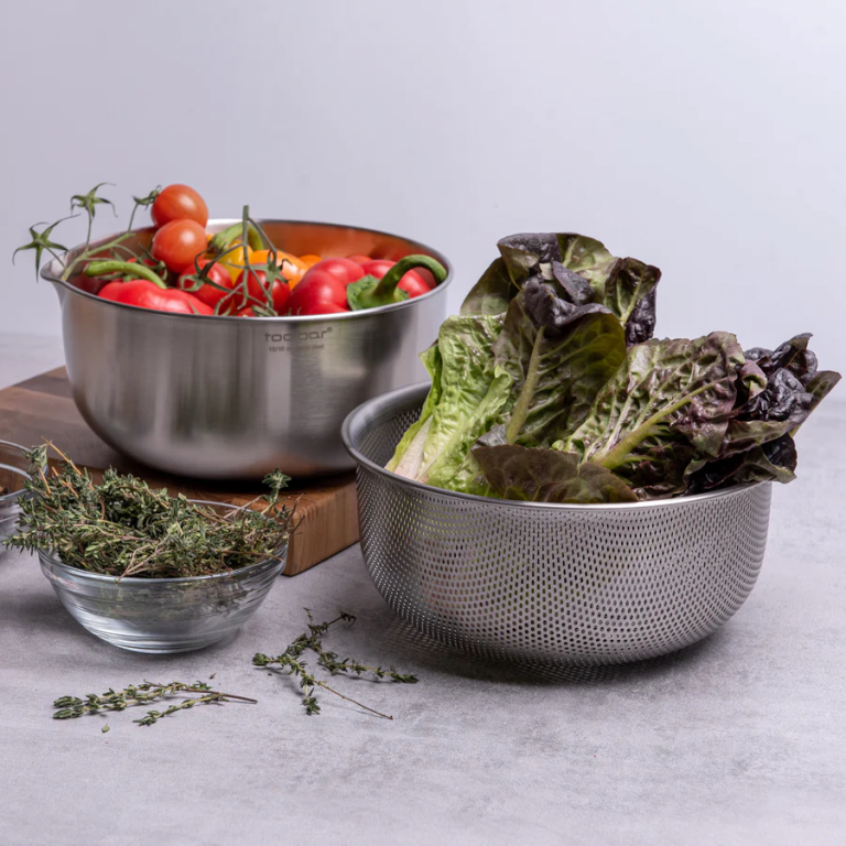 mixing bowl and colander set