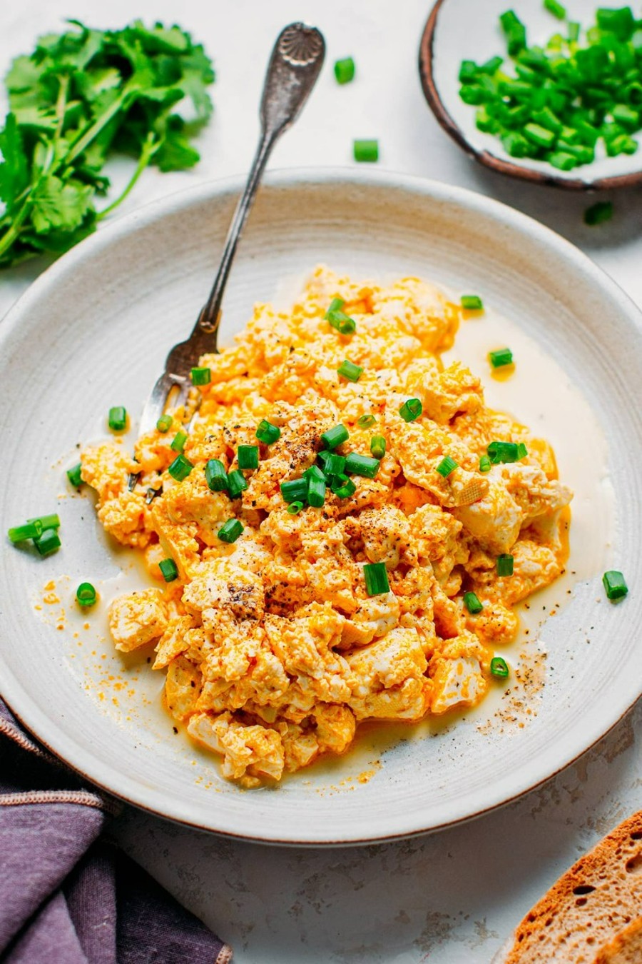how to make a plate of (vegan) scrambled ‘egg’