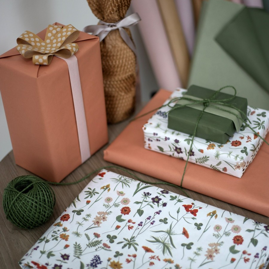 zero waste ideas to wrap your gifts
