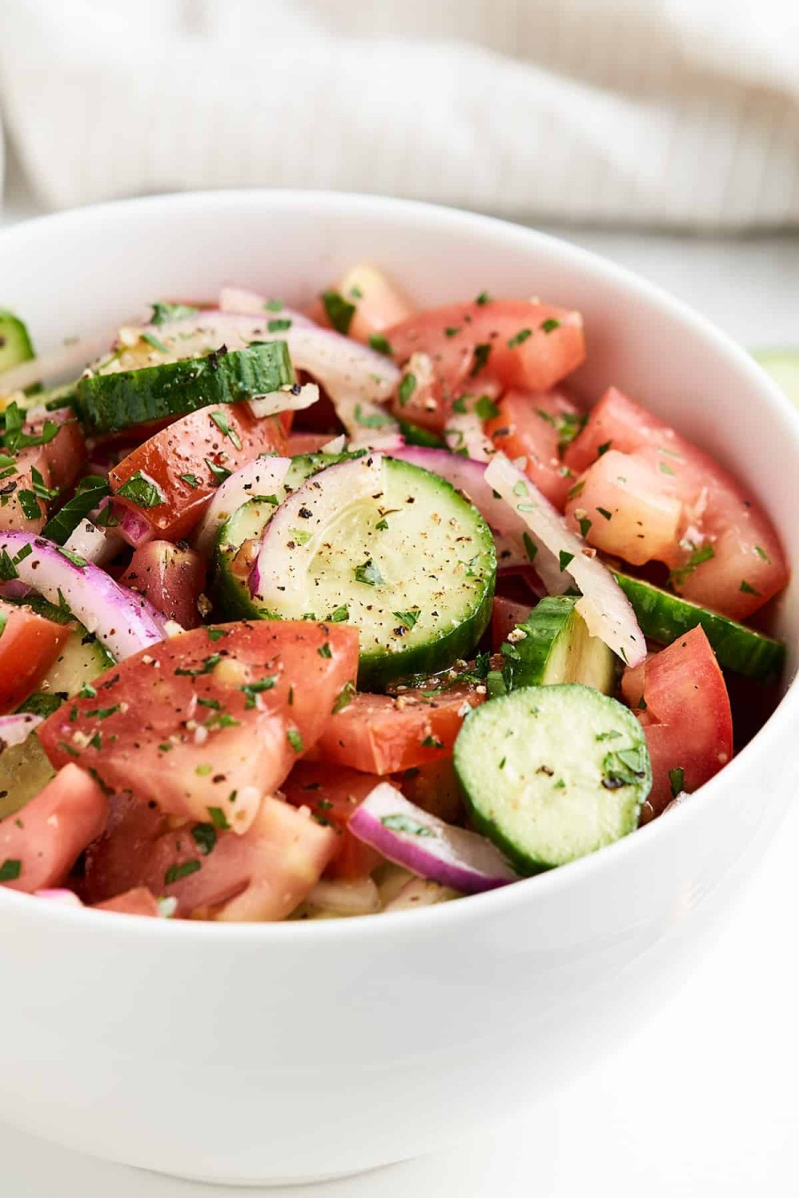simple tomato cucumber and red onion salad
