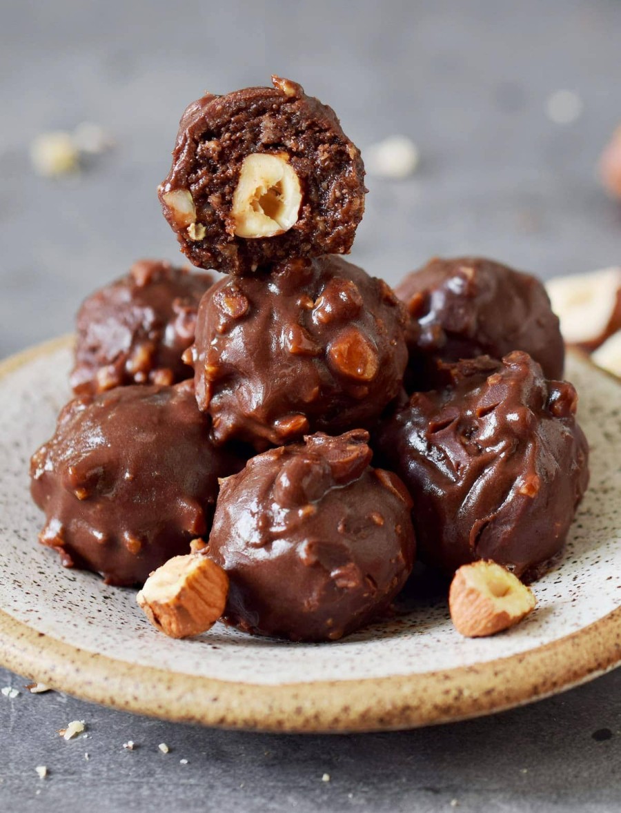 homemade (vegan) Ferrero Rocher chocolates