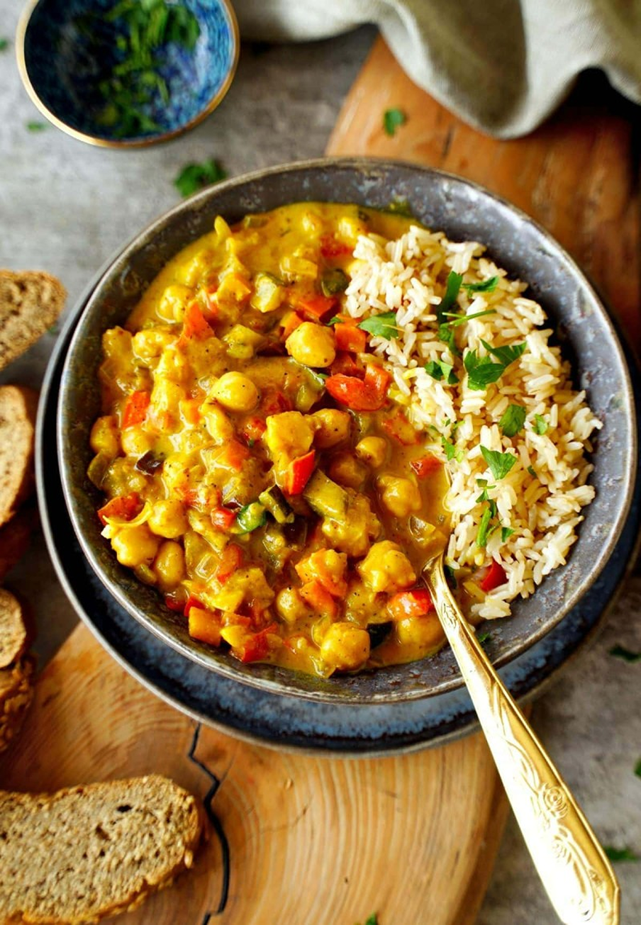 vegetable curry with pineapple