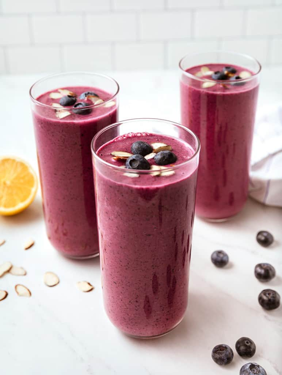 a simple blueberry smoothie recipe