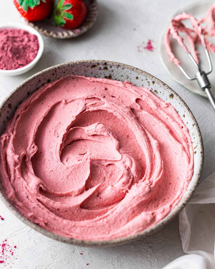strawberry vegan frosting