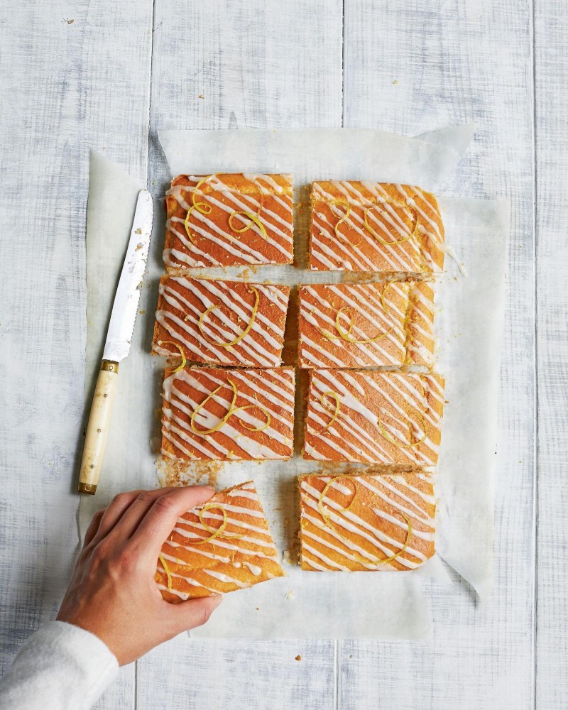 lemon drizzle squares