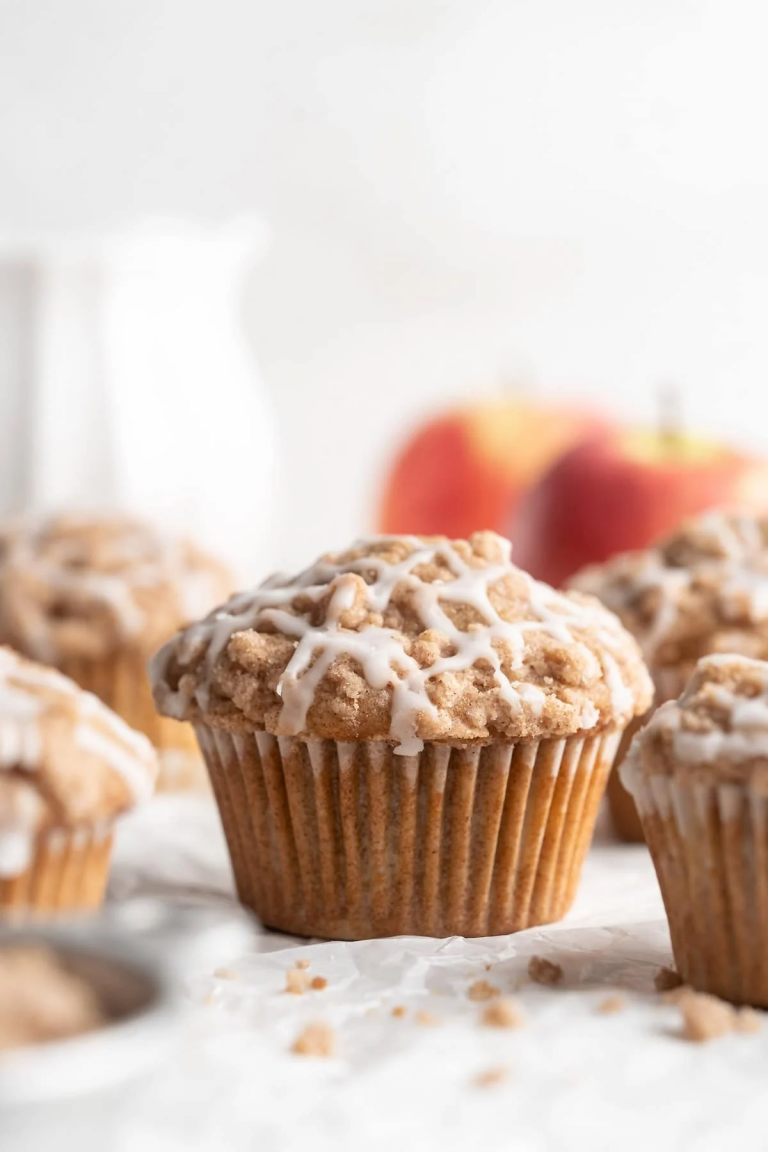 apple streusel muffins