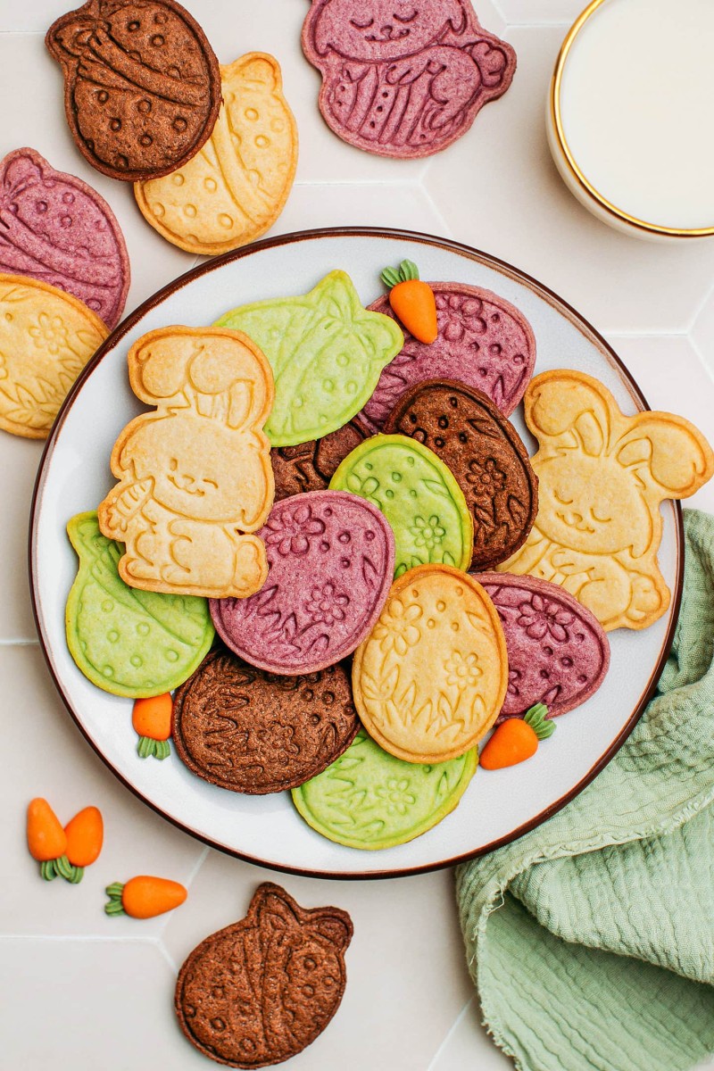 vegan Easter cookies