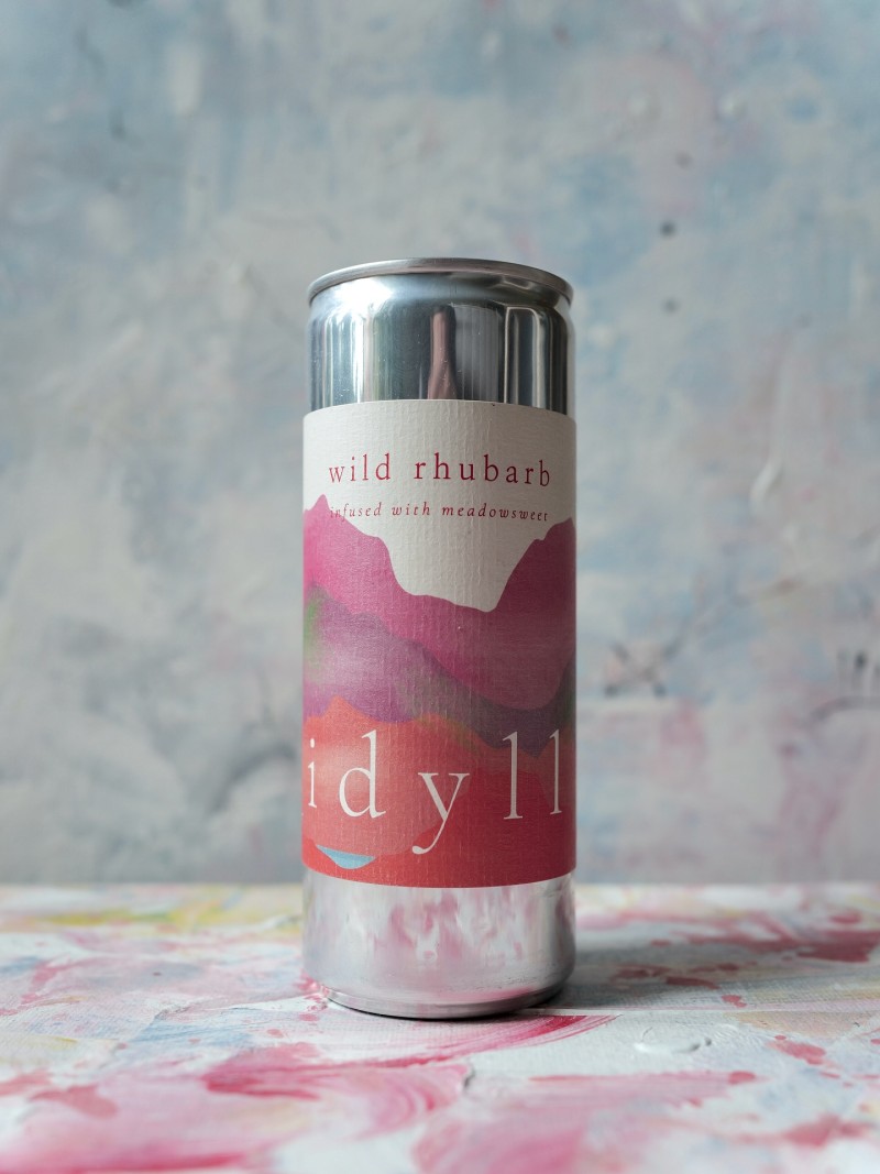 Idyll drinks wild rhubarb