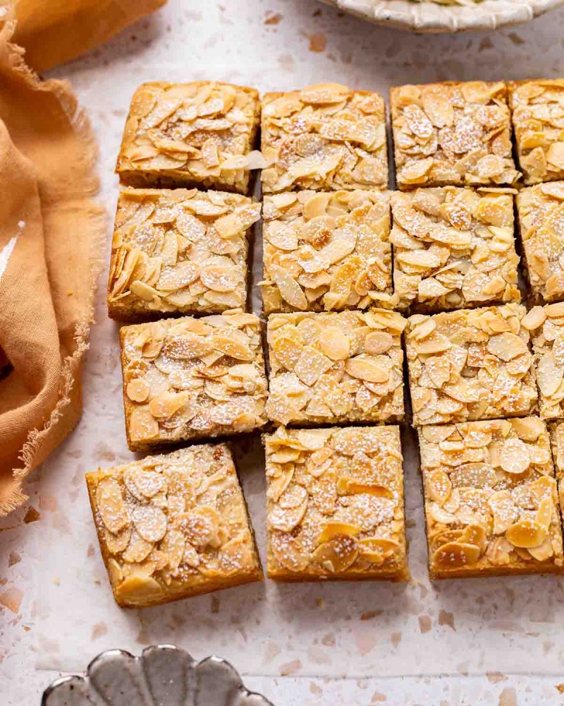 vegan almond croissant cookie bars