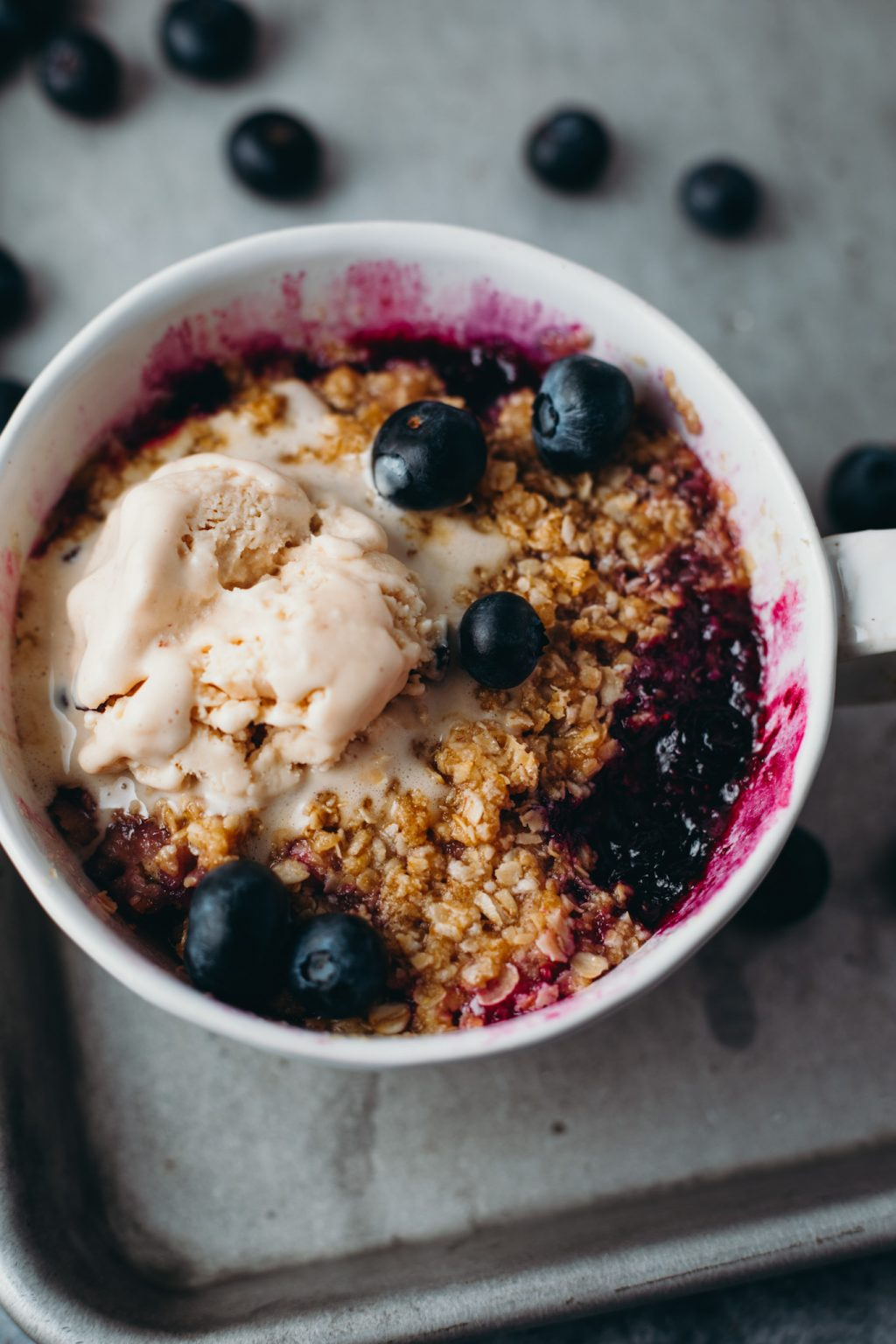 blueberry crisp mug cake