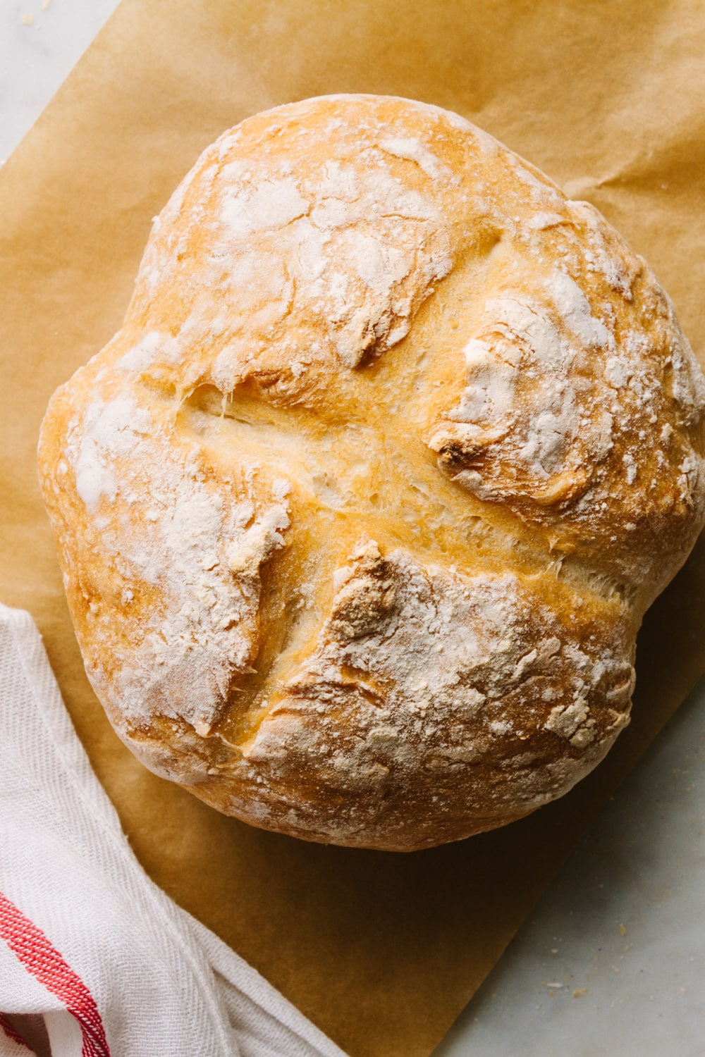 4 ingredient no knead bread