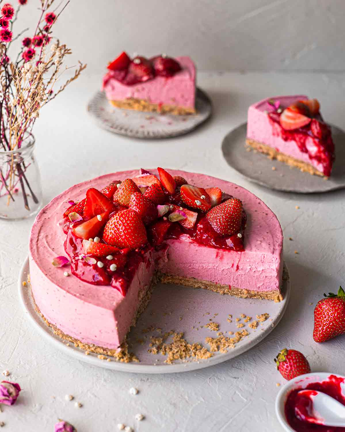 vegan strawberry cheesecake