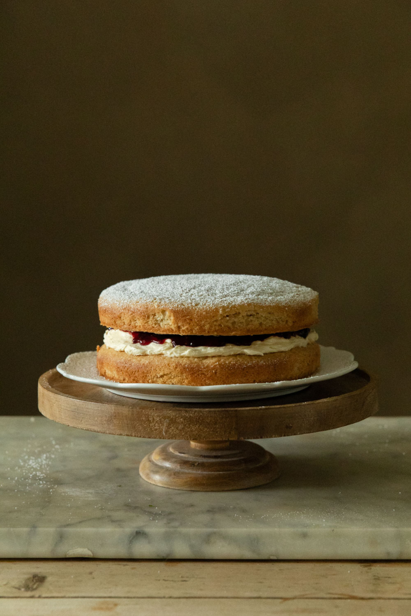 vegan Victoria sponge cake