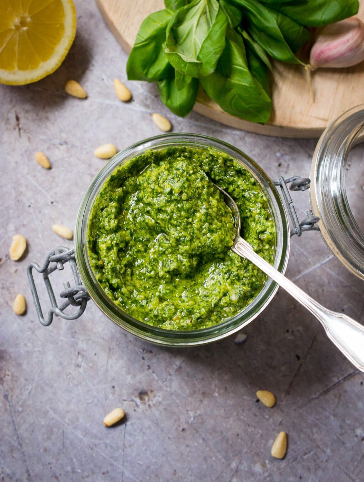 vegan pesto