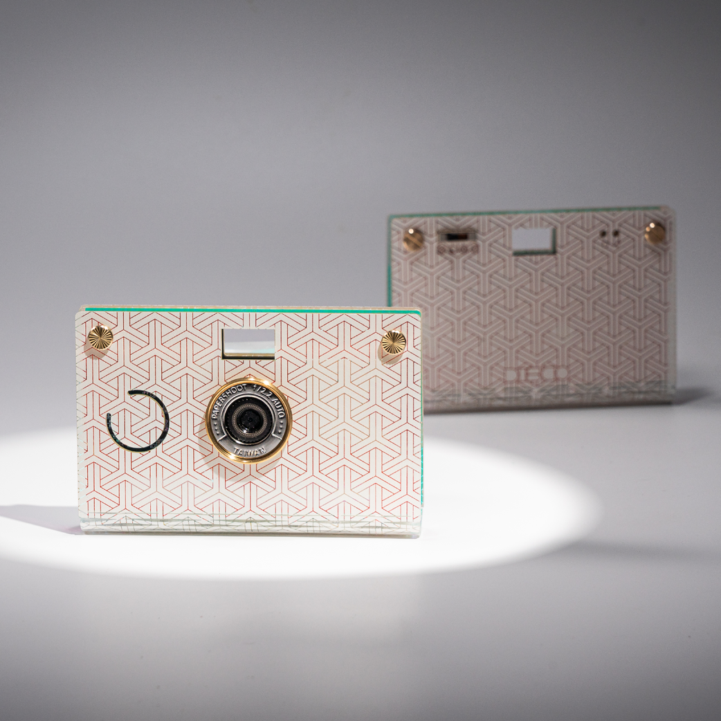 paper shoot camera