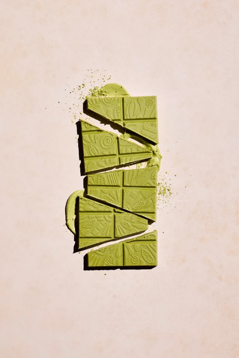 Ombar matcha blonde chocolate bar