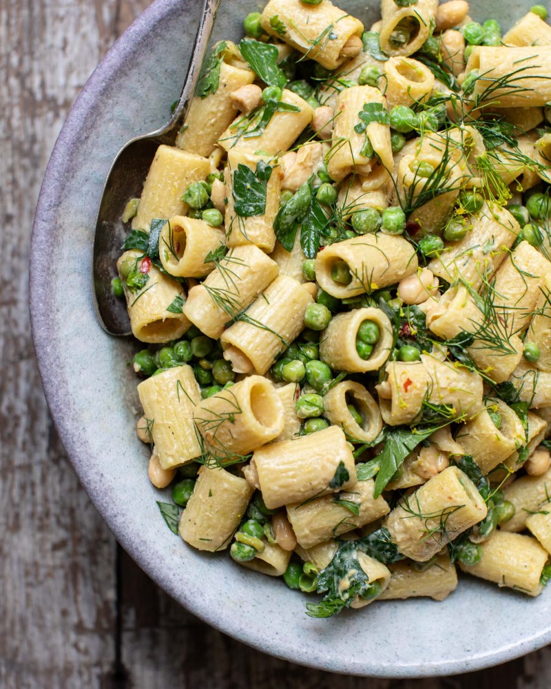 green pea pasta salad