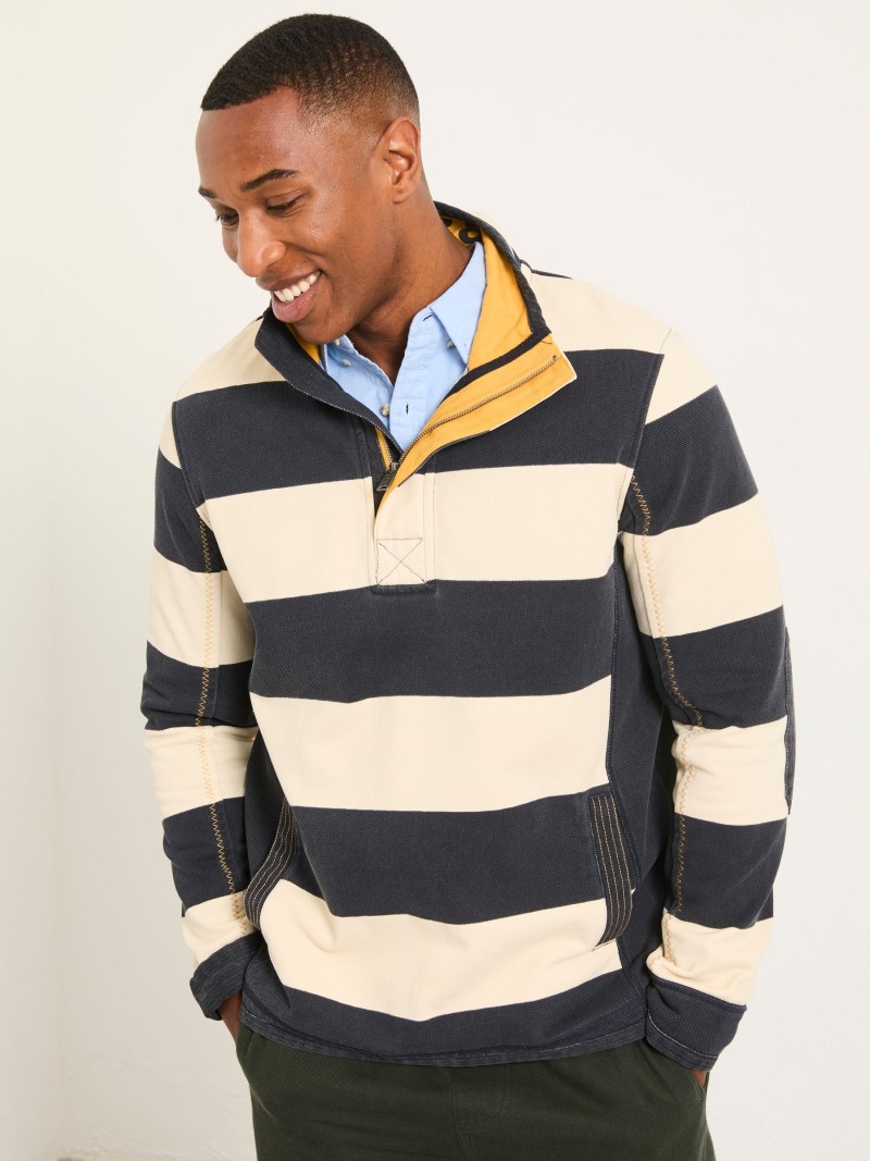 navy sweat top