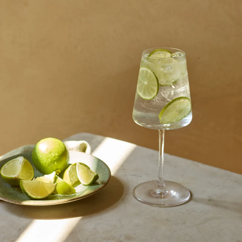 Clean G gin and tonic