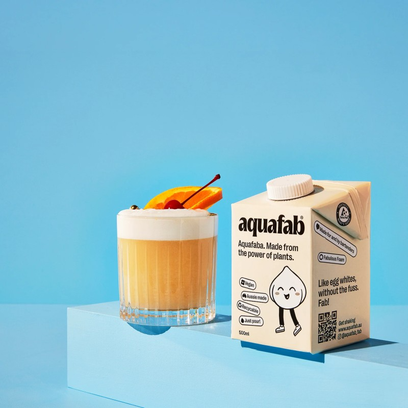 Aquafaba classic whisky sour