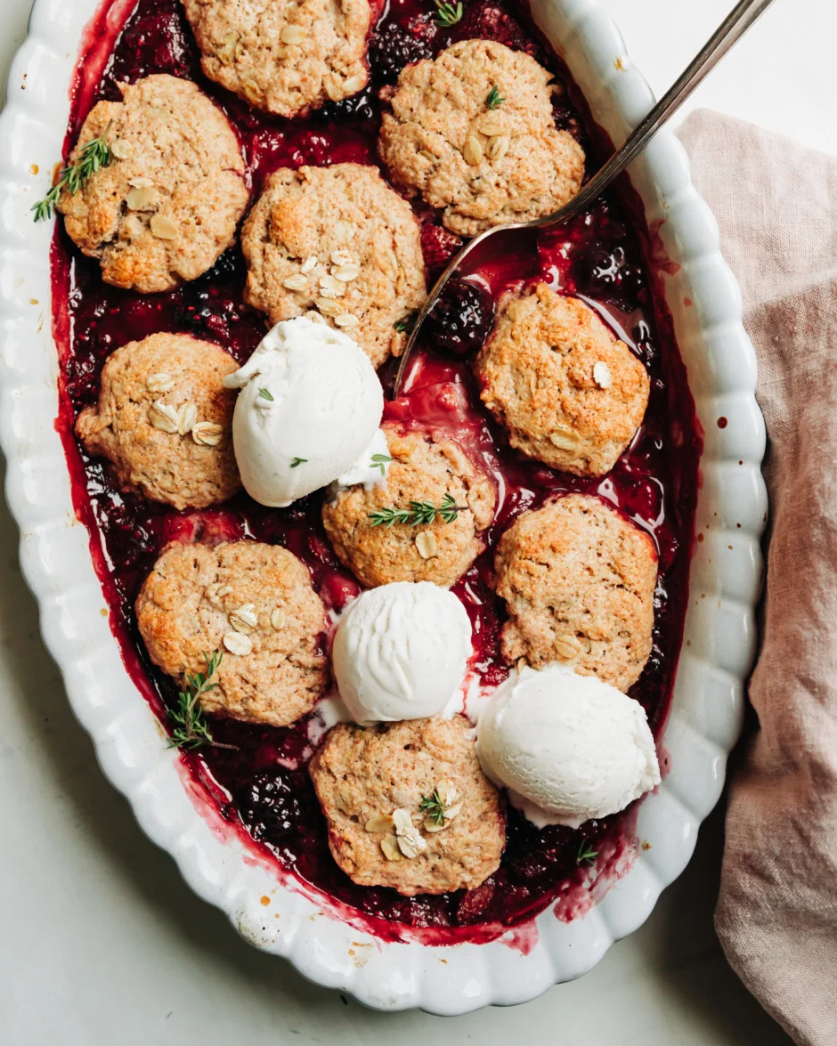 berry cobbler