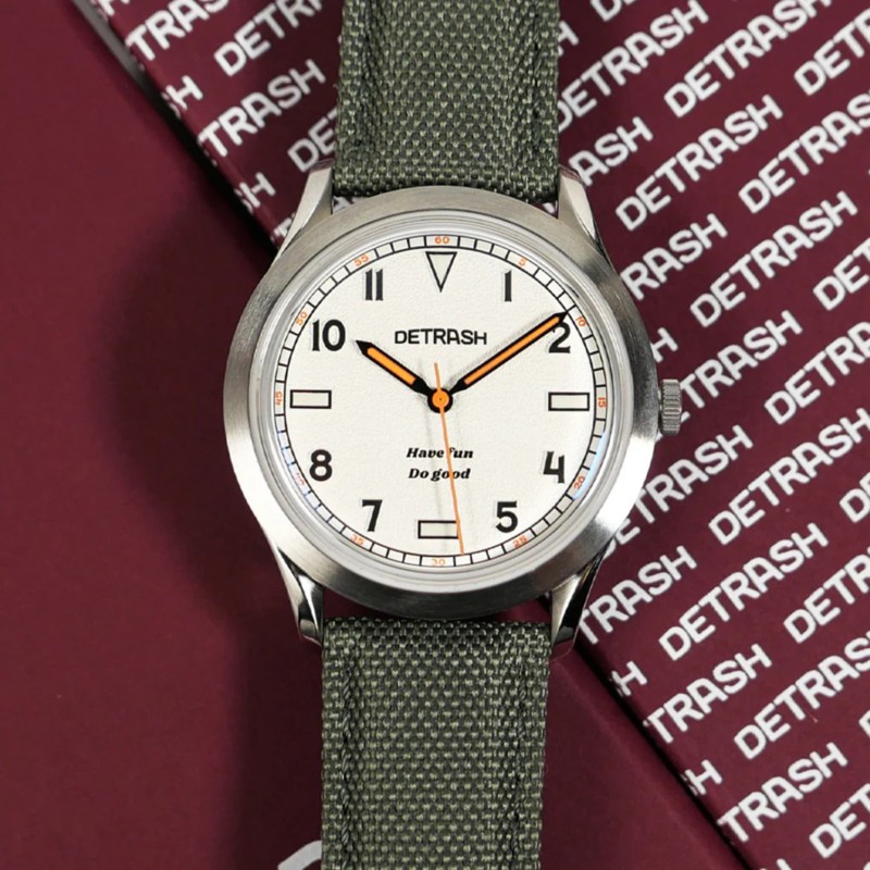 Detrash vegan watch