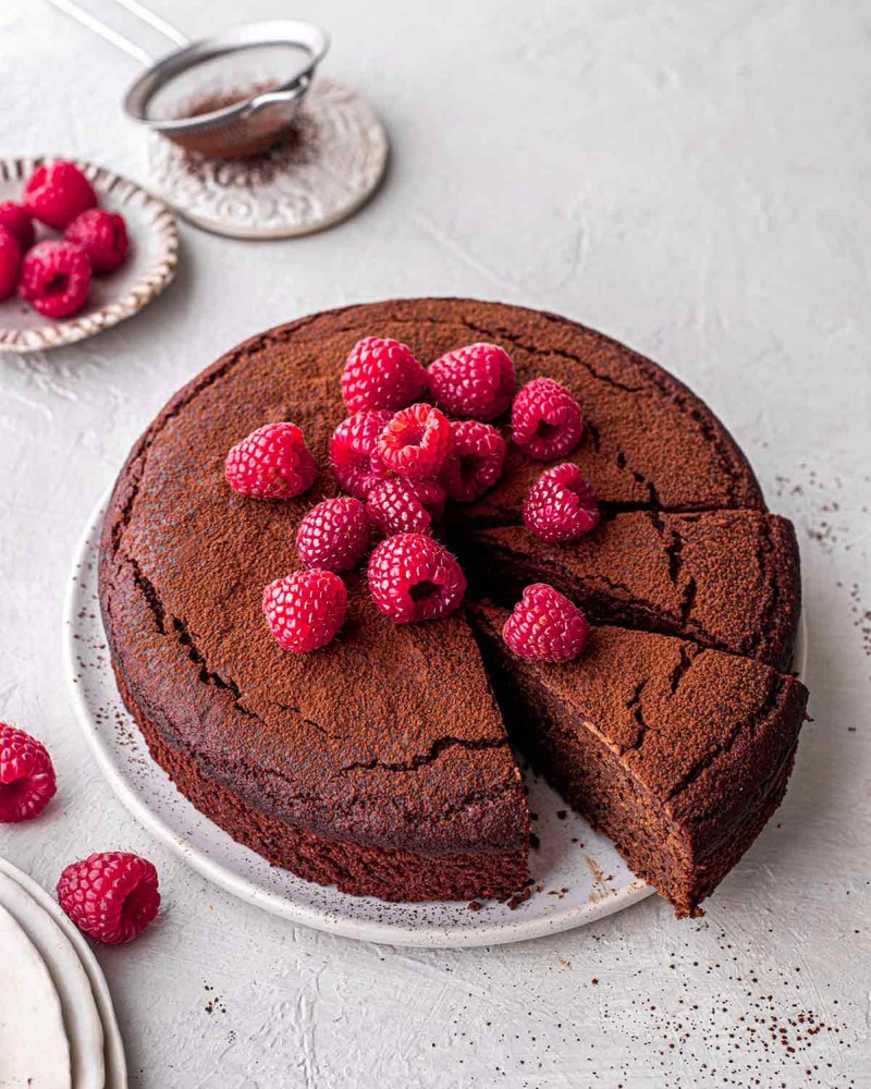 flourless vegan chocolate cake 