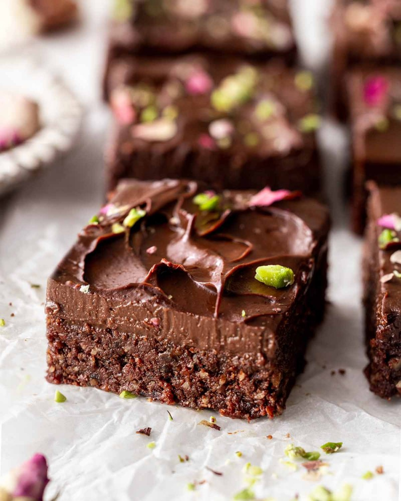 no-bake vegan brownies