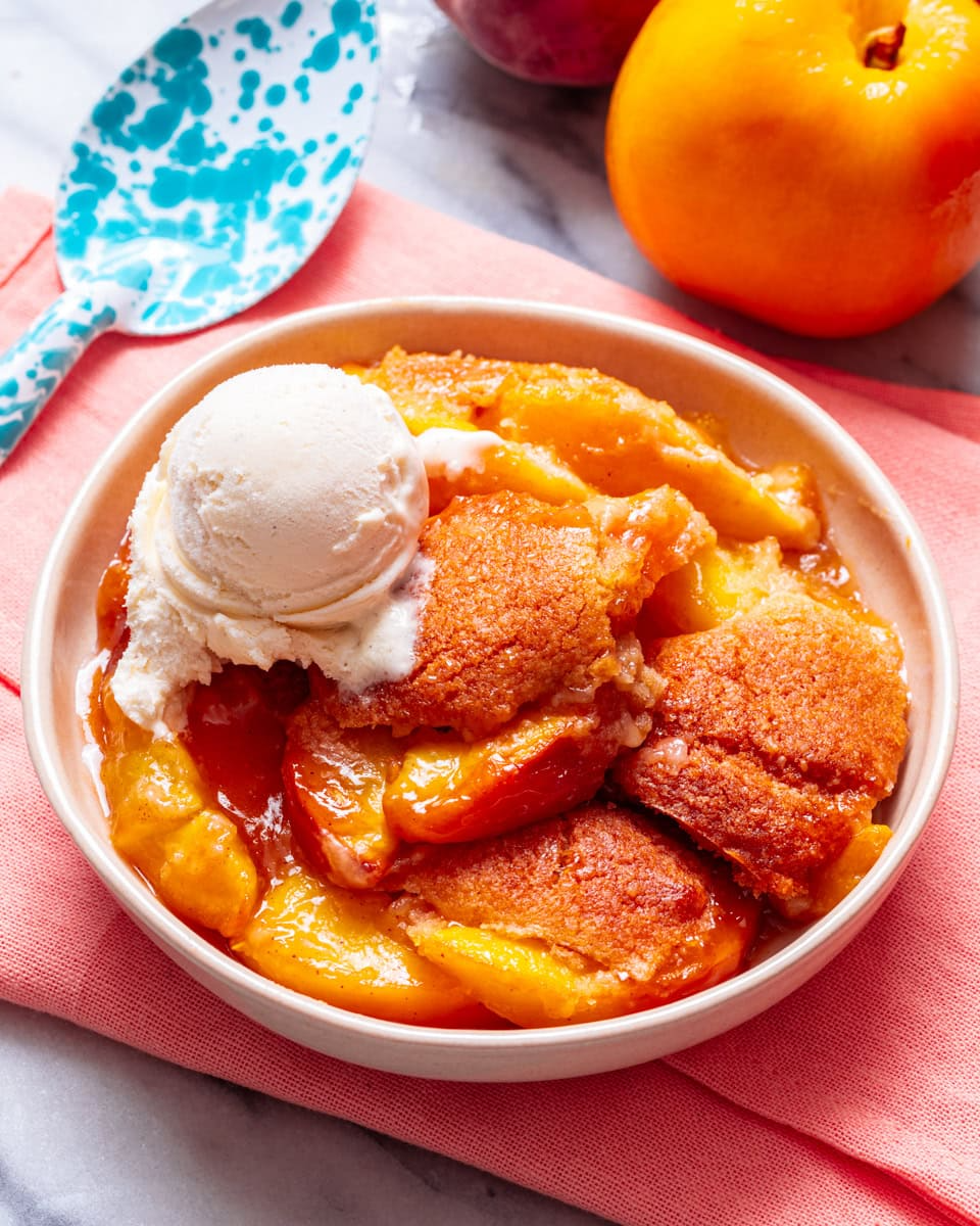 vegan peach cobbler