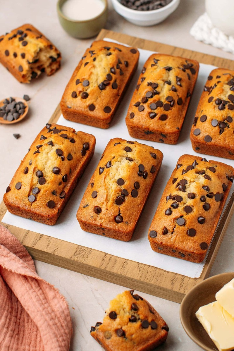 vegan choc chip loaf cakes
