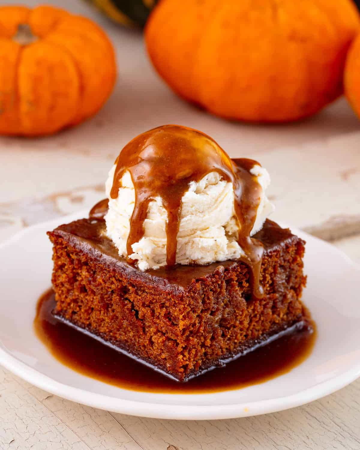 vegan sticky toffee pudding