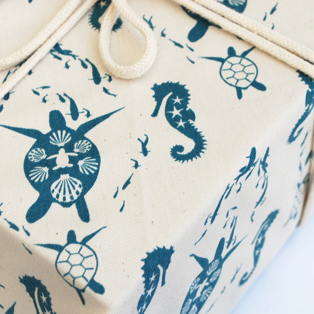 Happywrap fabric gift wrap