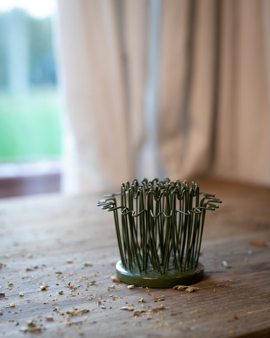 hair pin flower frog